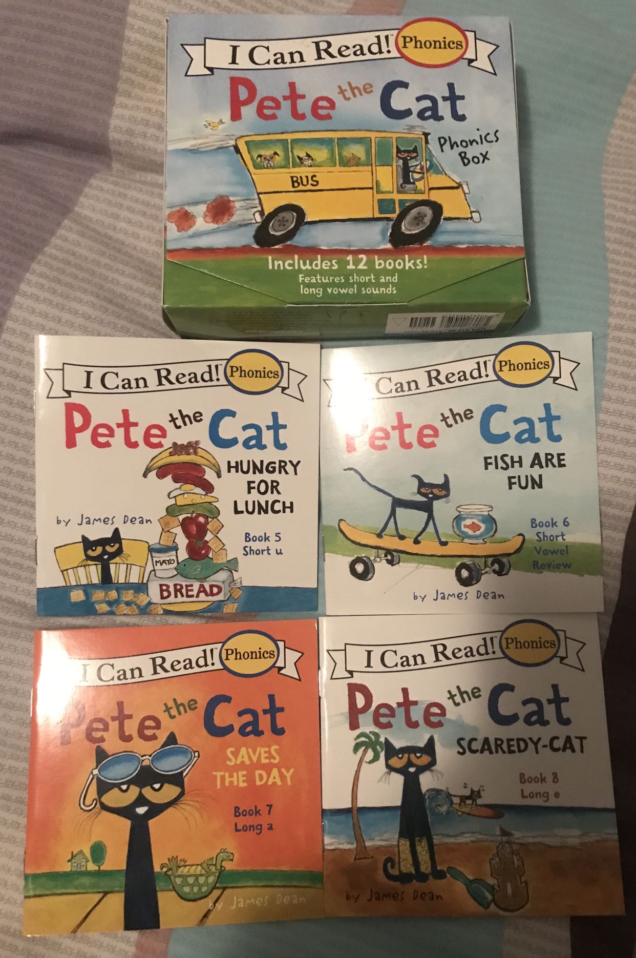 Pete The Cat Phonics Box Set Books Stationery Children S Books