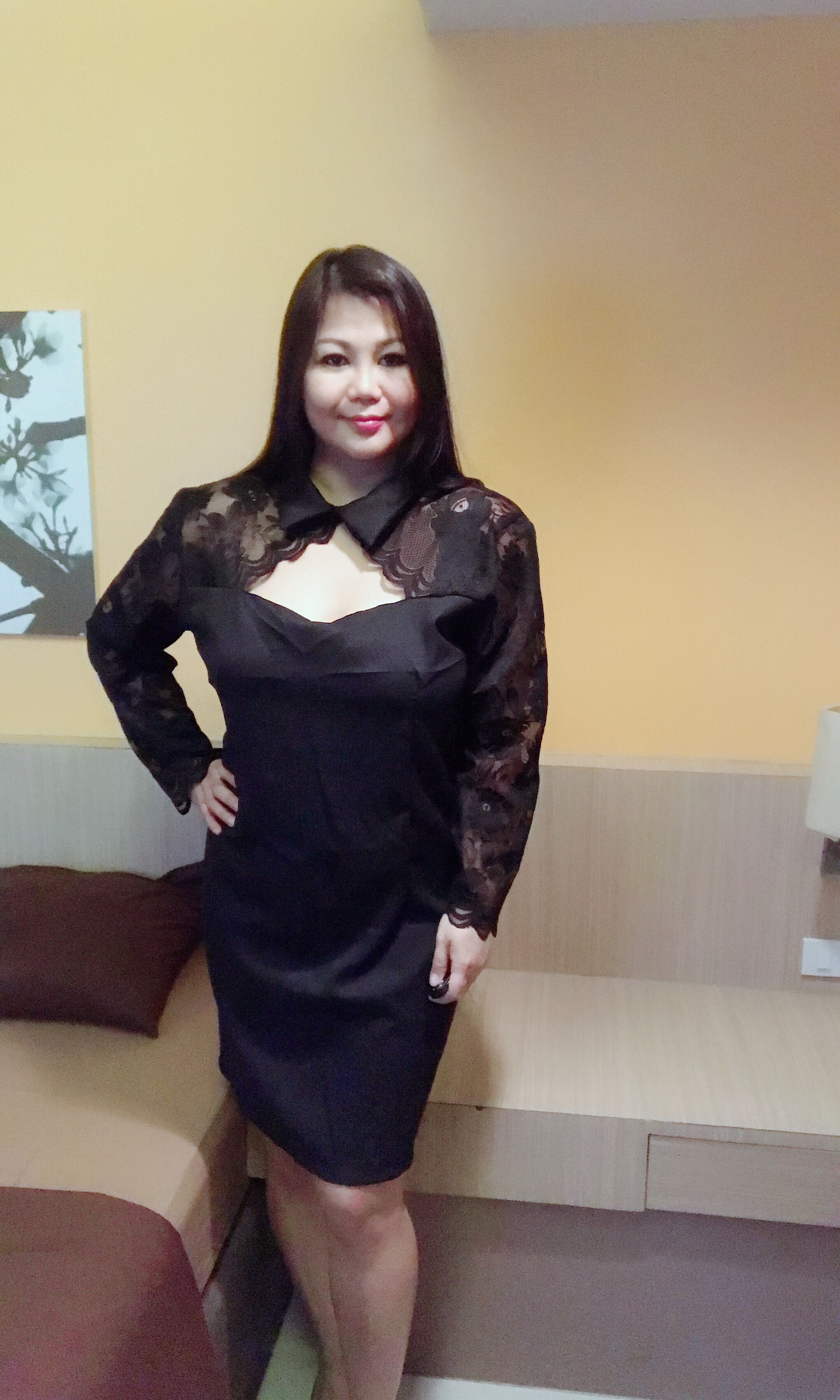 plus size black dresses uk