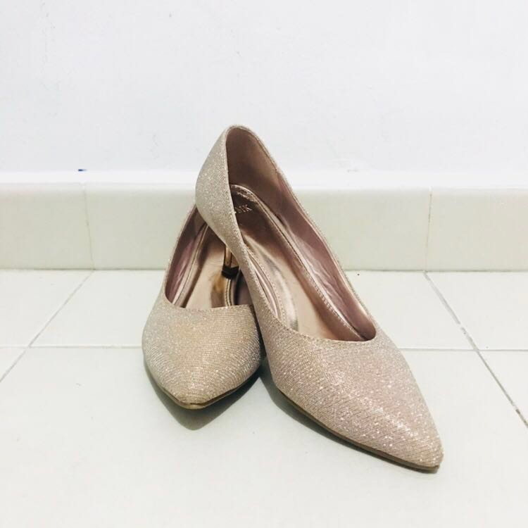 rose gold glitter shoe