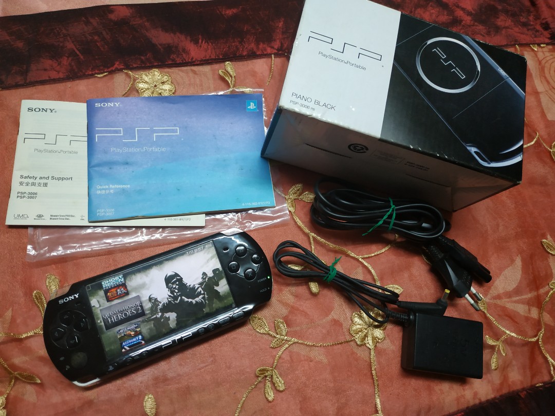 Sony Playstation Portable PSP Video Gaming Video Game Consoles