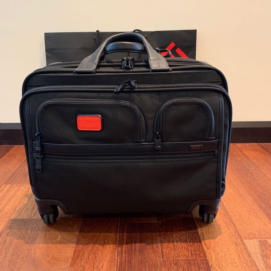 Tumi 4 wheeled deals deluxe brief