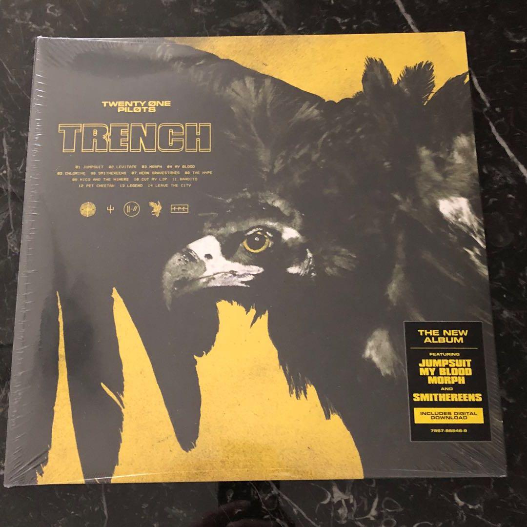 trench vinyle