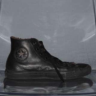 Converse - Size 9.5