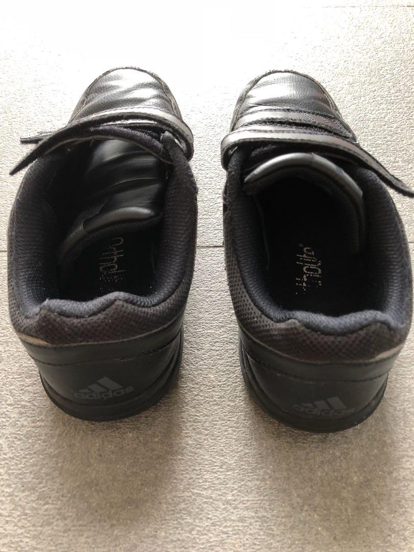 Adidas black school shoe 80% new size 
