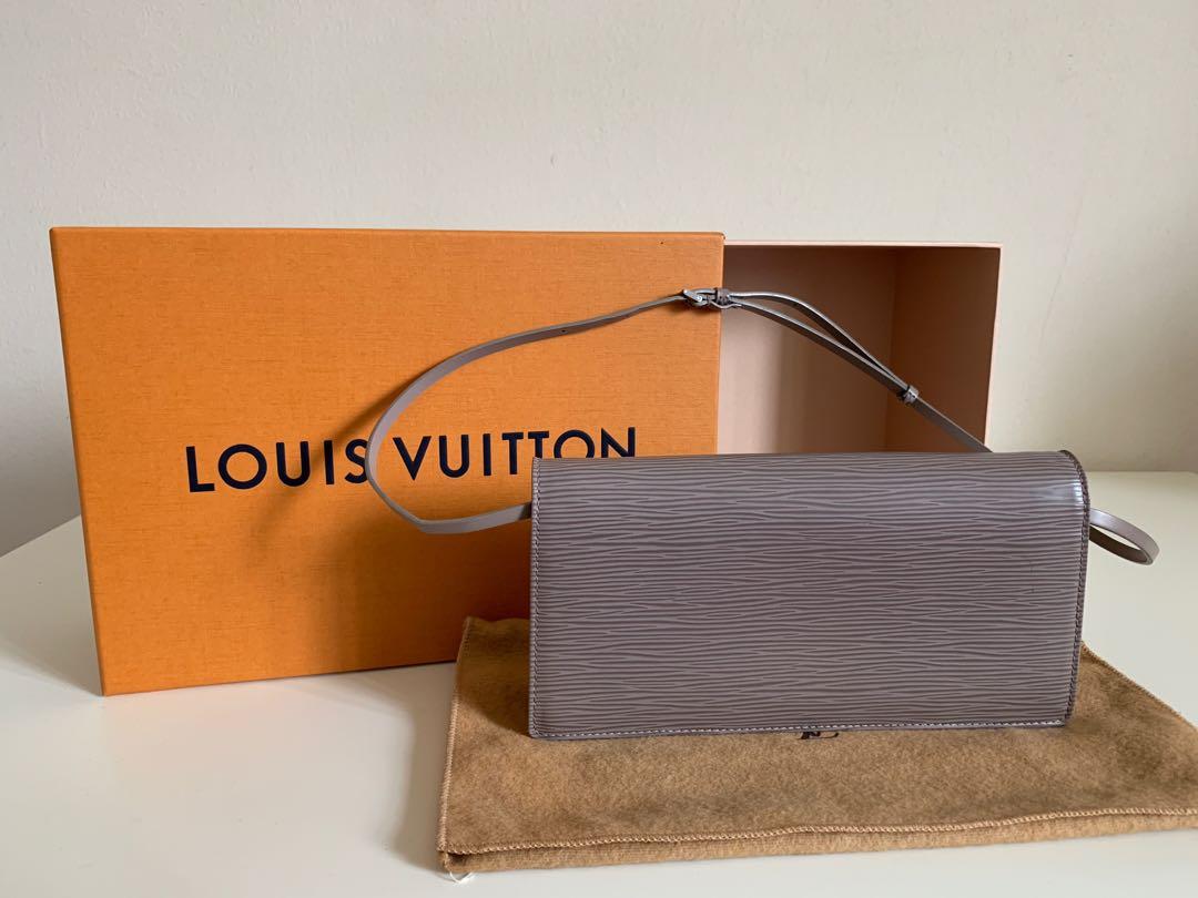 Louis Vuitton Orange Epi Honfleur Leather ref.262756 - Joli Closet