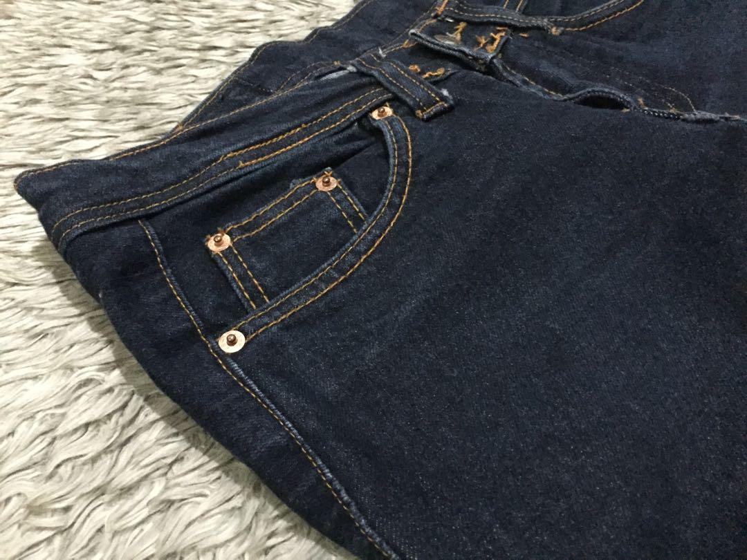 CELANA LEVIS/ JEANS LEVIS/ CELANA PANJANG/ CELANA PANJANG JEANS, Fesyen  Wanita, Pakaian Wanita, Bawahan di Carousell