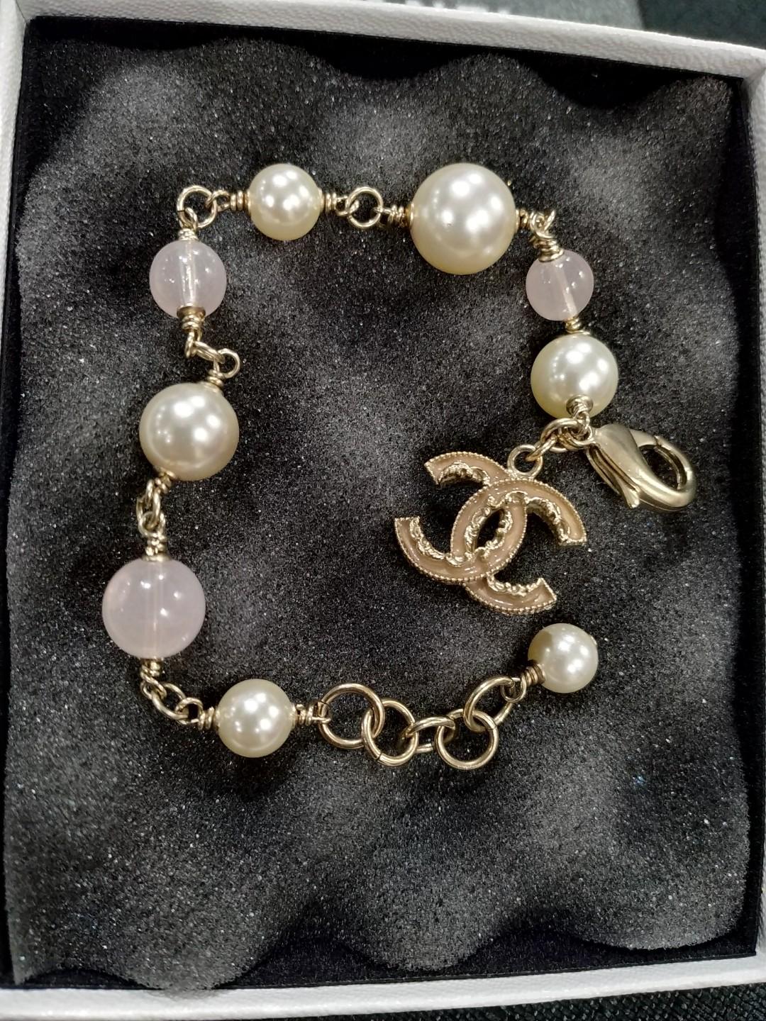 Chanel pearl bracelet 2018 cheap