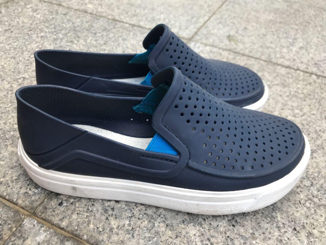 crocs childrens shoes size
