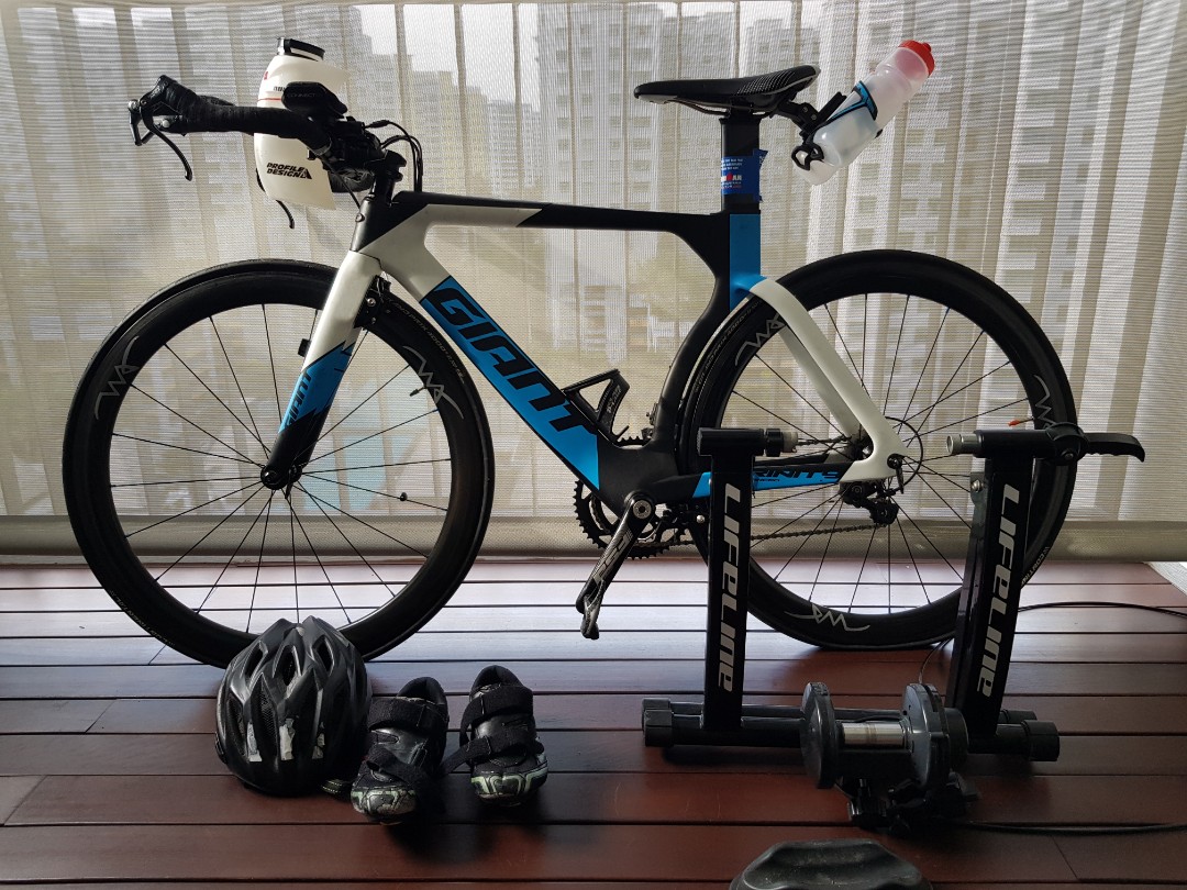 Giant trinity full carbon tri bike size s