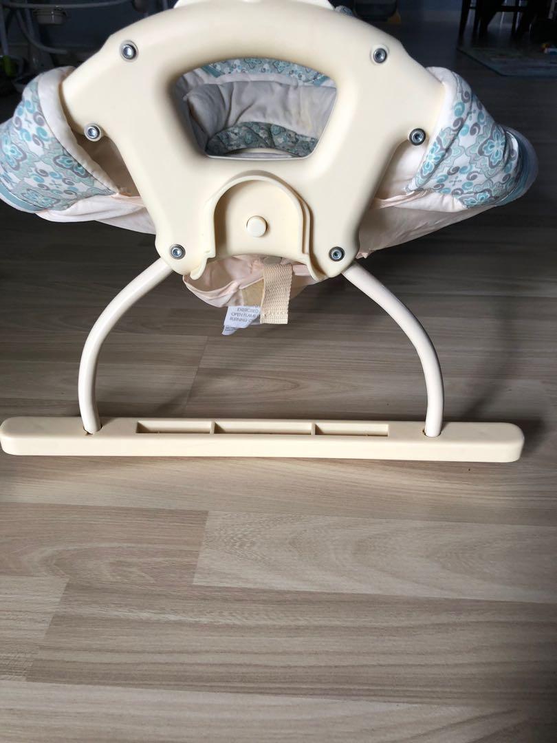 Graco Rocker, Babies & Kids, Baby Nursery & Kids Furniture