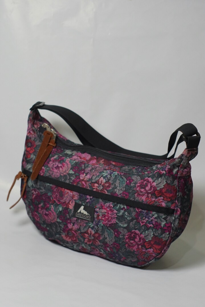 gregory floral sling bag
