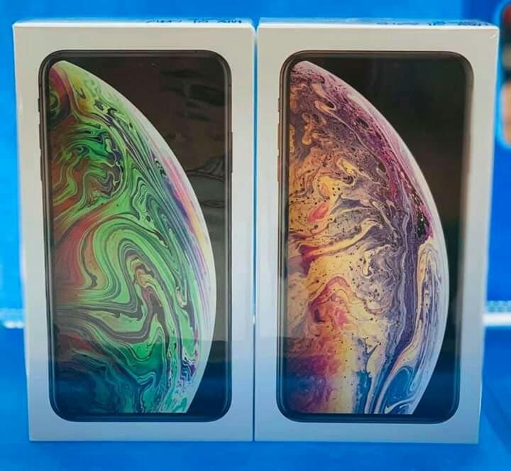 IPHONE XS MAX (Category: iPhone X Series) located in Manila. Submitted by Decca0310 (Listing ID 205933836, Image 1). Description: SUPER SALE!!!! 🔰Brandnew Sealed 🔰Factory Unlocked Iphone Xs Max Gold 64gb, 256gb ,512gb Below SRP!!!! Madali kausap wag lang abuso.