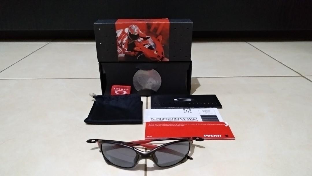 Oakley Juliet Ducati 2025 | www.levitan.com