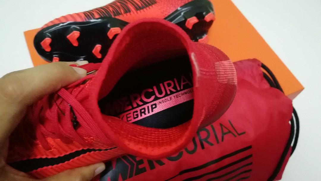 nike mercurial superfly fire