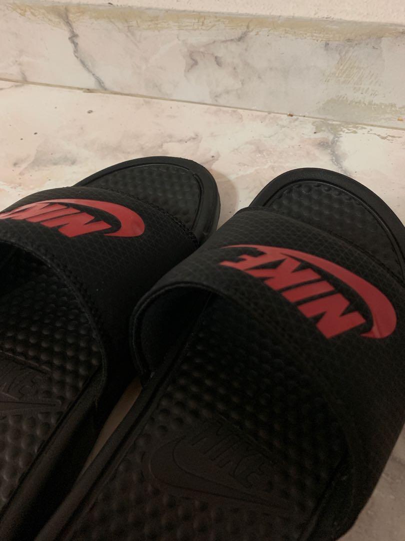 size 3 nike sliders