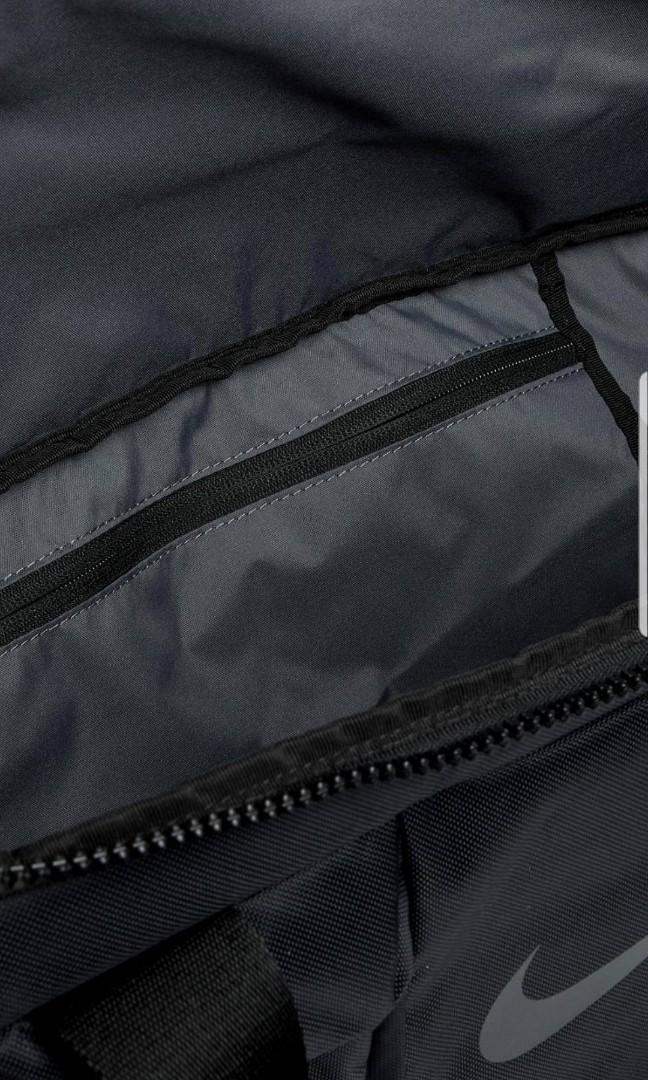 Nike training vapor power holdall in black shop