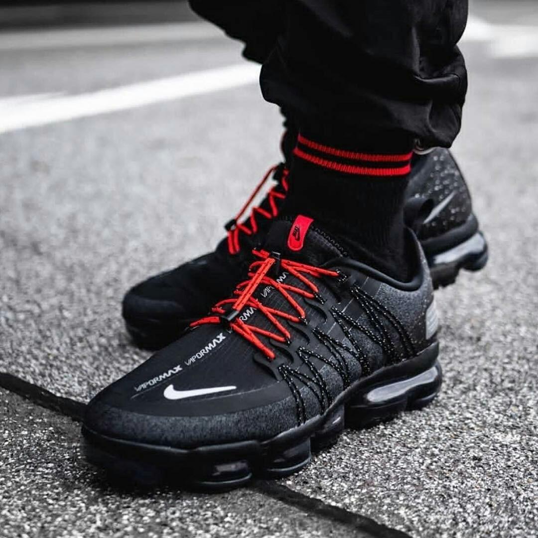 vapormax utility red and black