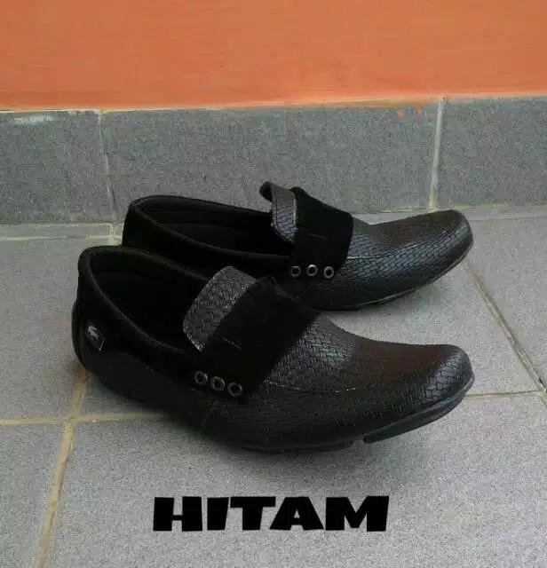 Sepatu slip sales on crocodile