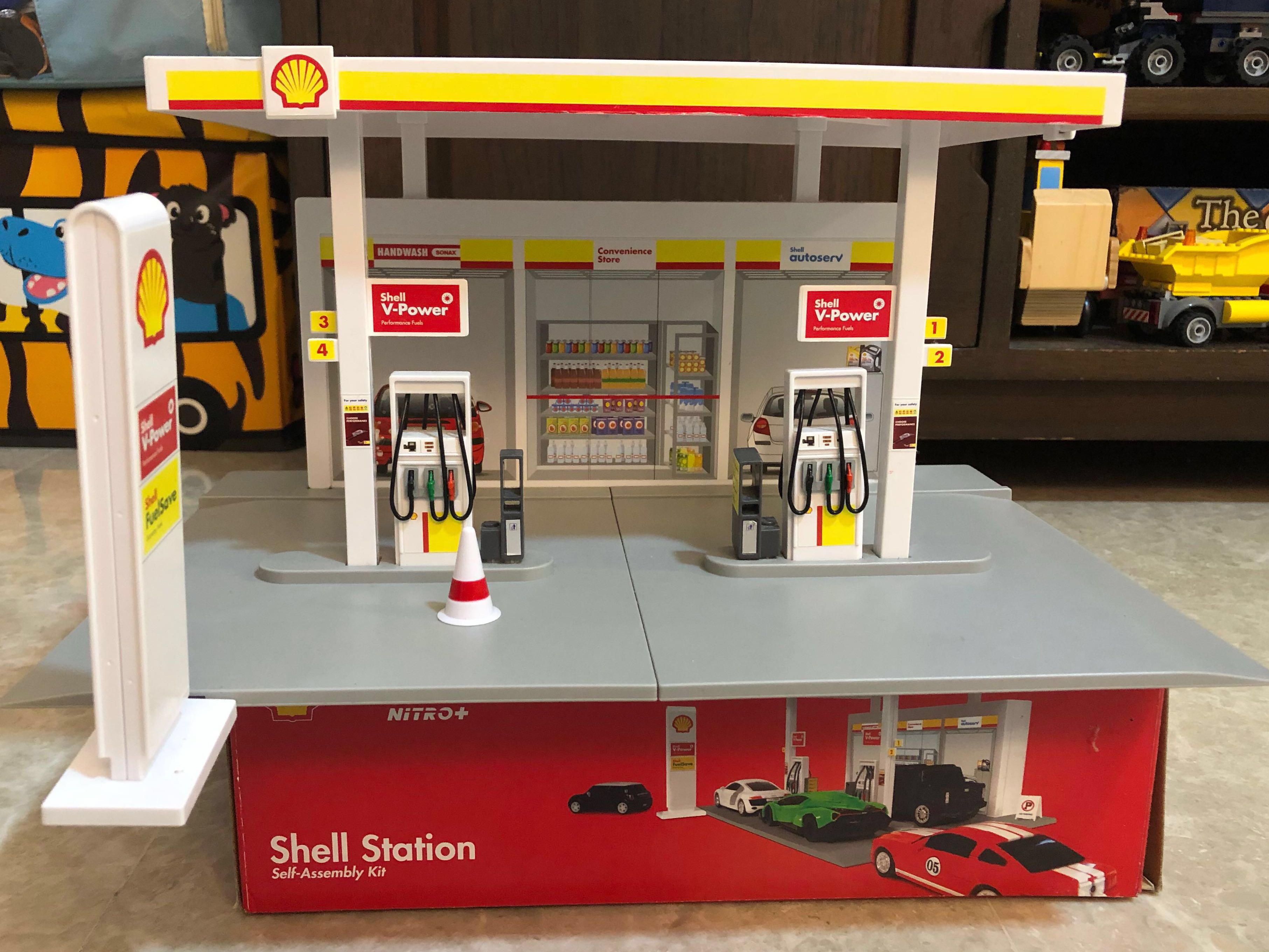 shell garage toy