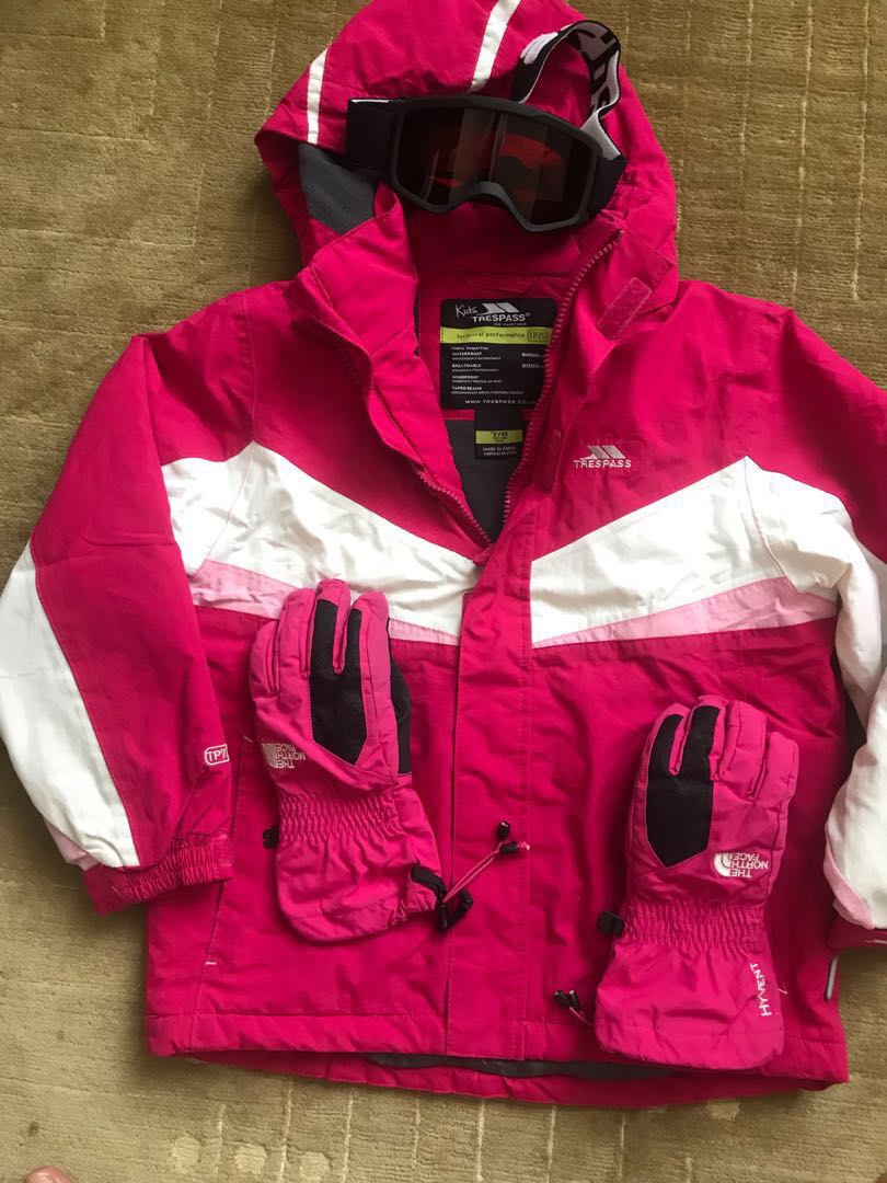 Ski Jacket, Sports Equipment, Sports & Games, Water Sports on Carousell
