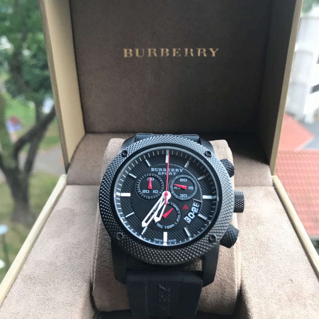 Burberry smart watch 2025
