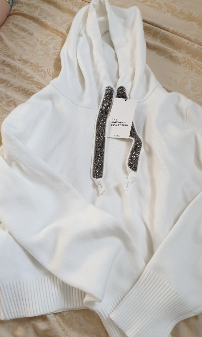 zara white hoodie