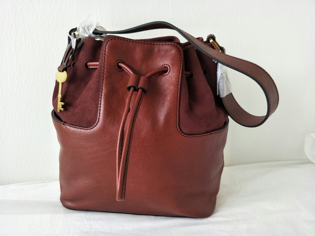 Fossil cooper bucket deals