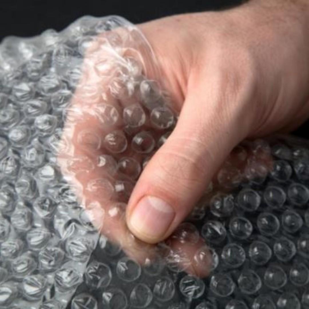 Air Bubble Wrap 290FT (10mm Bubble Diameter), Hobbies & Toys
