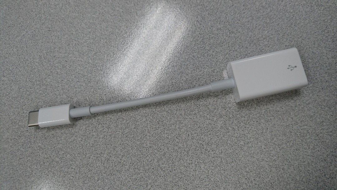 Apple Usbc to USB adapter, Mobile Phones & Gadgets, Mobile & Gadget