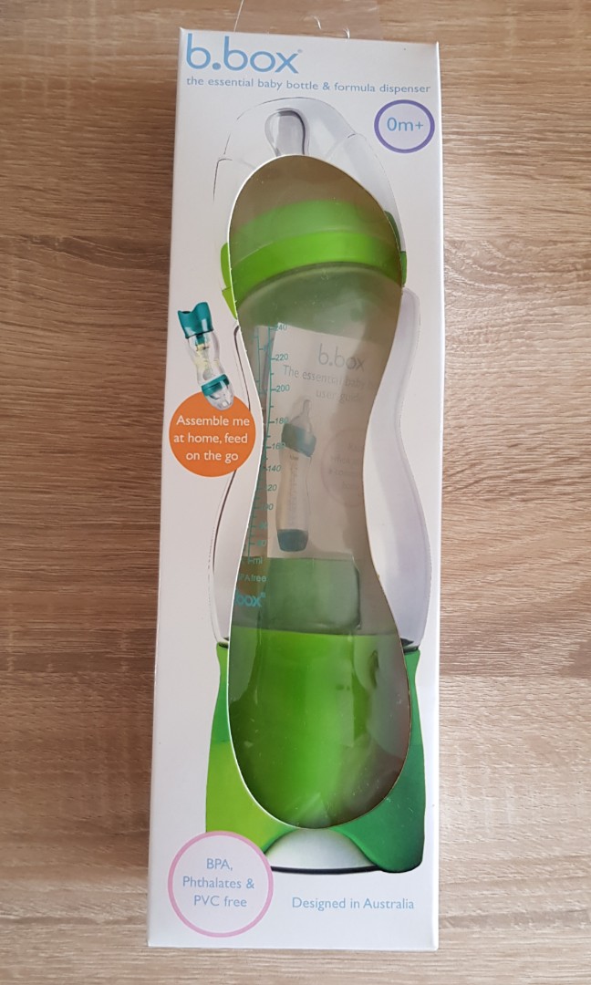 baby bottle with formula dispenser