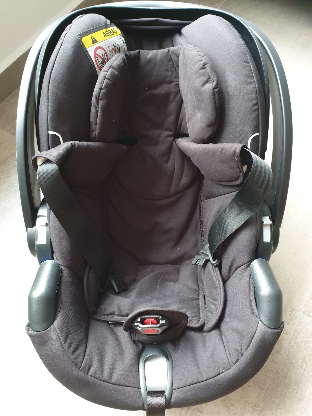 Be safe iZi Go Modular Car Capsule, Babies & Kids, Going Out, Car Seats