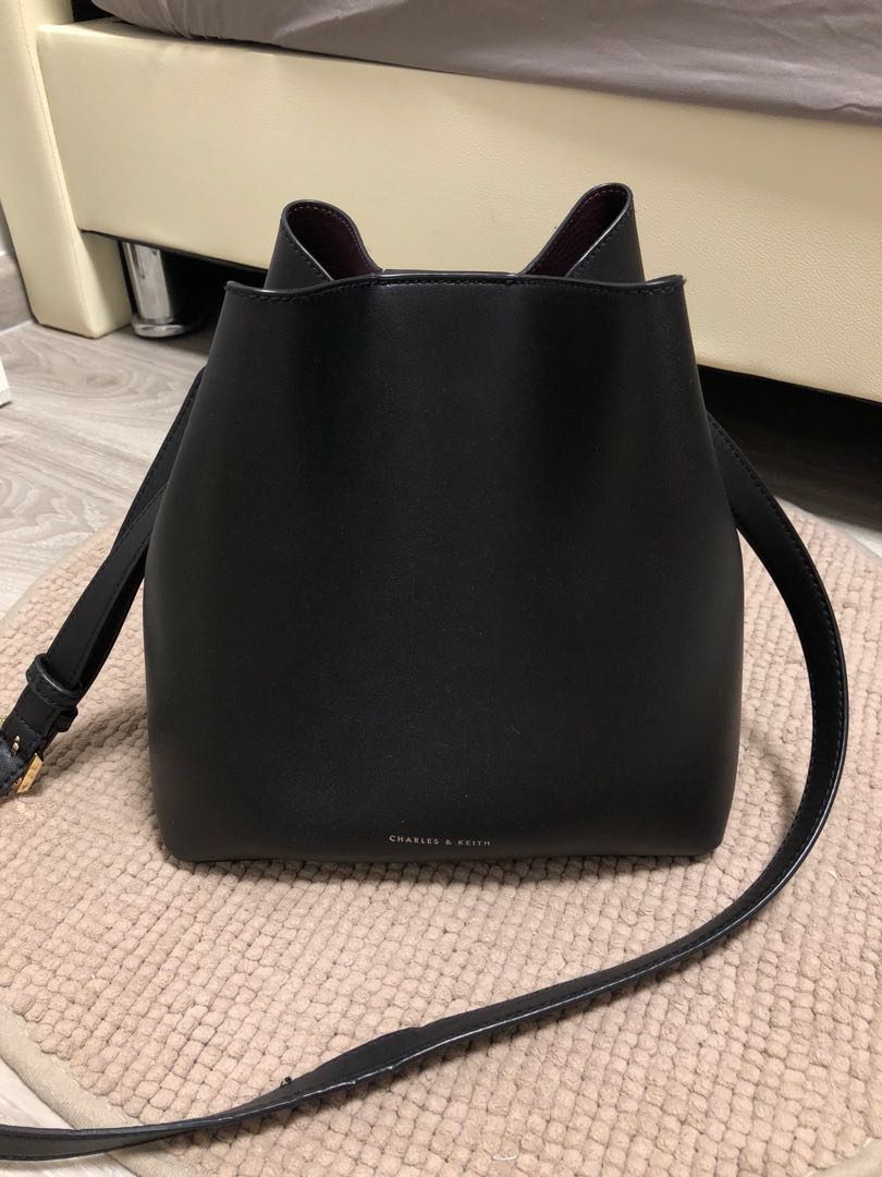 charles and keith classic bucket bag