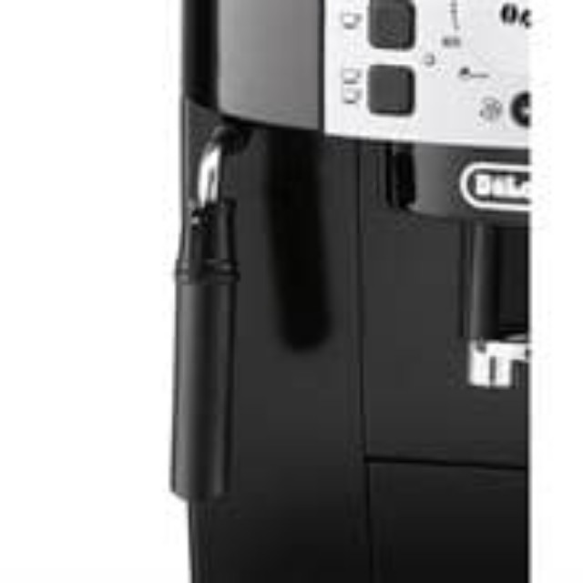 De Longhi Magnifica S Espresso Coffee Machine (Category: Coffee Machines & Makers) located in Pasig City. Submitted by rbejasa (Listing ID 206010065, Image 3). Description: AROMA SAVING COVER Coffee beans container with aroma saving cap NEW CONTROL PANEL It allows you to prepare any kind of coffee, merely by pressing a button. The simple rotation of the knob lets you increase or decrease the coffee aroma intensity. By the pressure of simple butto