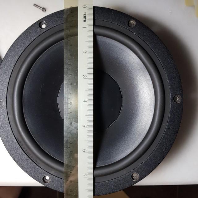 dynaudio 8 inch woofer