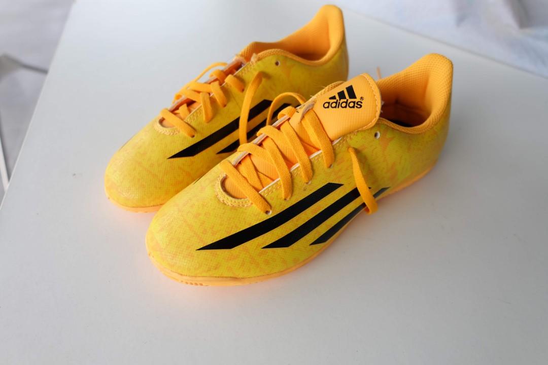 Kasut online adidas futsal