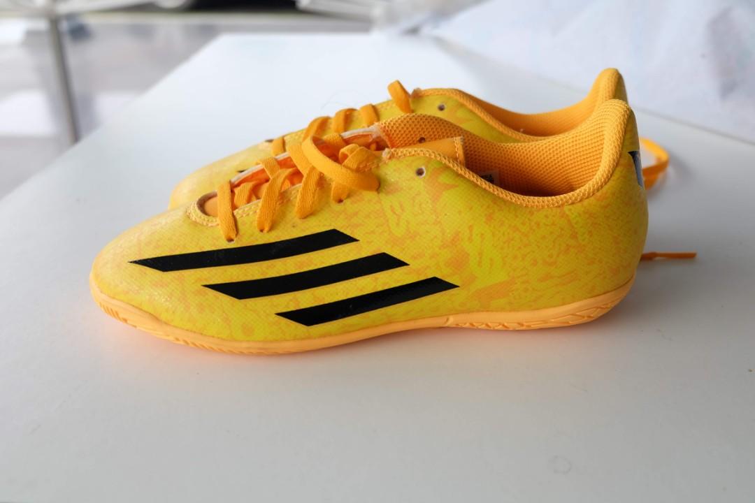 Kasut futsal adidas 2018 outlet