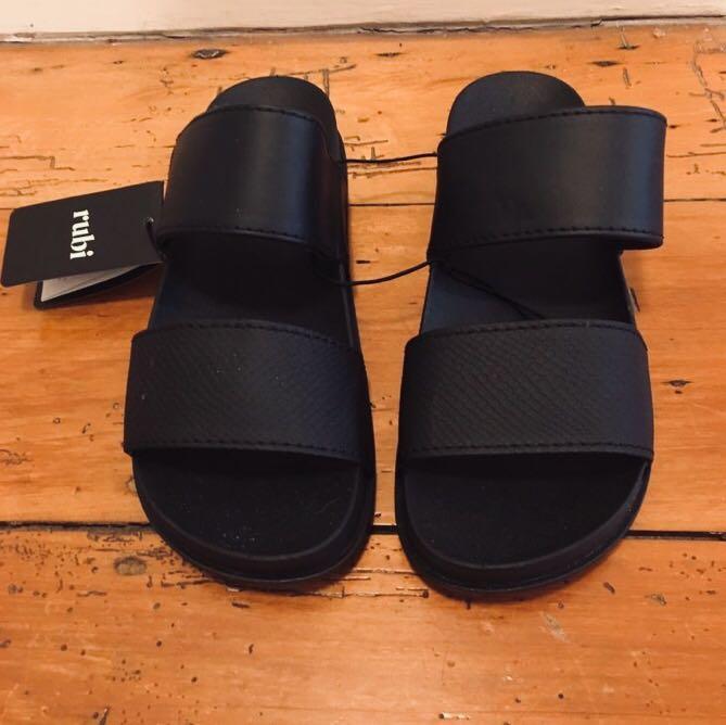 rubi flip flops