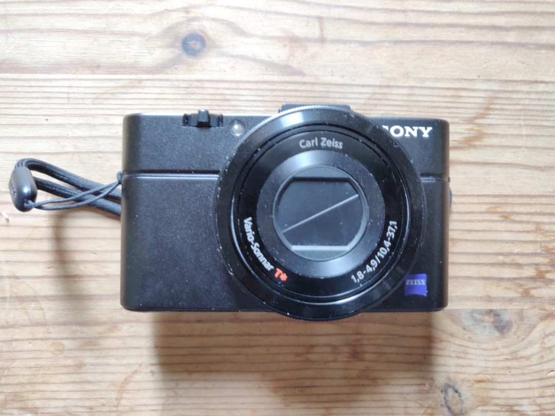 Sony RX100 M2, Photography, Cameras on Carousell