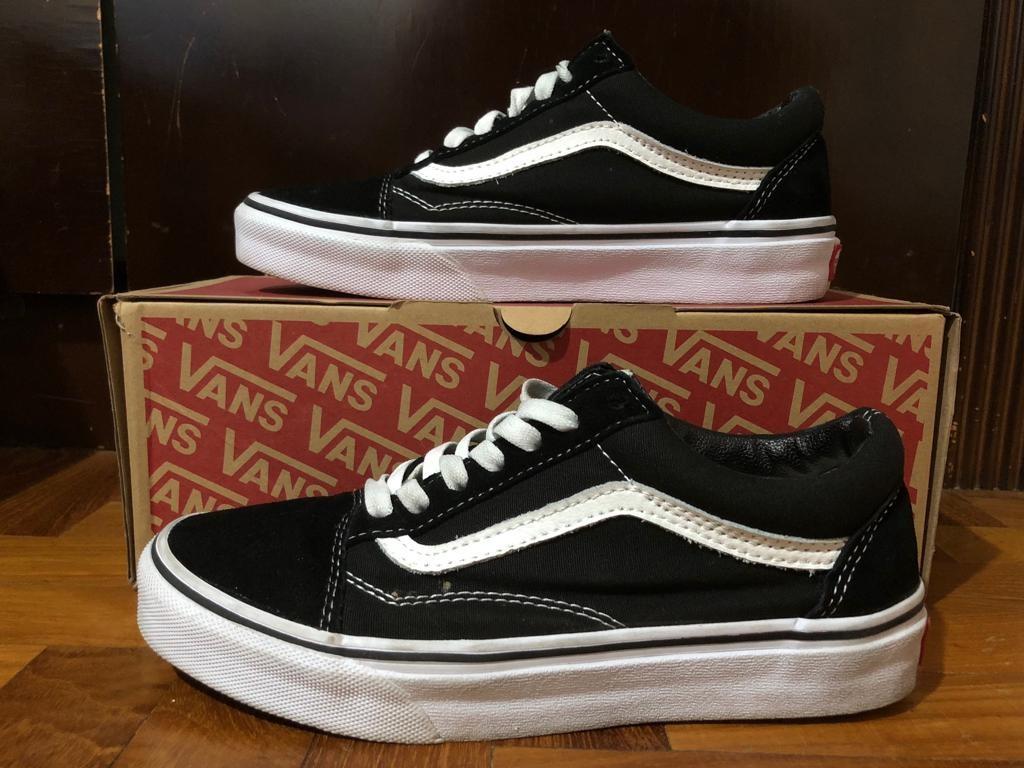 Vans Old Skool shoes (black/white) US7 