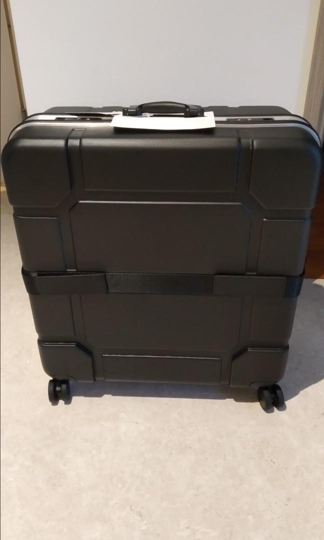 Brand New B&W Brompton Luggage Travel Hard Case, Hobbies & Toys, Travel ...