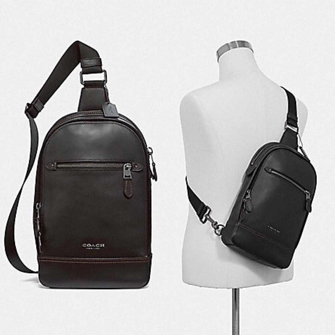 Coach Graham Sling Pack Black sz 23x28x8