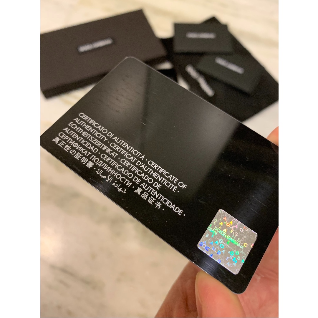 Dolce and gabbana authenticity card clearance