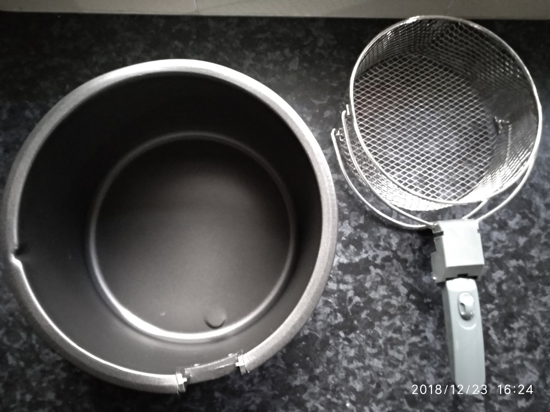 Elba Deep Fryer, TV & Home Appliances, Kitchen Appliances, Fryers on