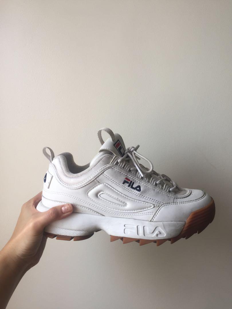 Fila disruptor white gum sole 2025