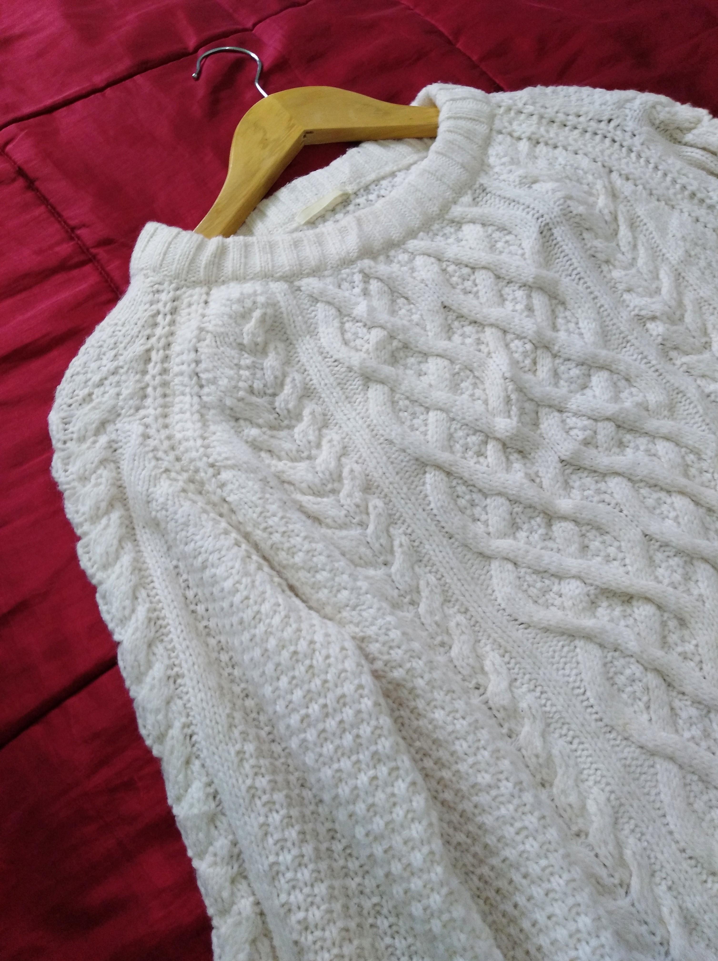 uniqlo cable knit sweater