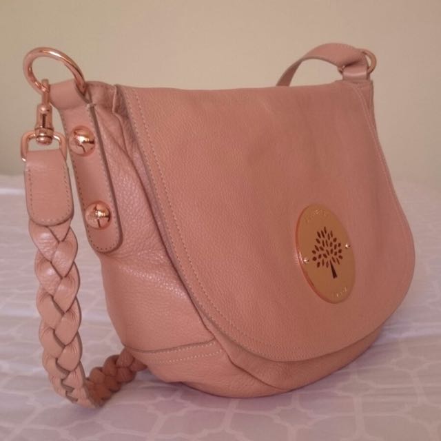 Daria satchel hotsell