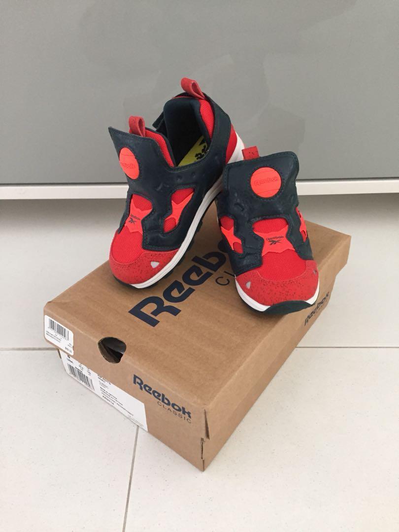 Reebok Pump Fury kids version sneakers shoes