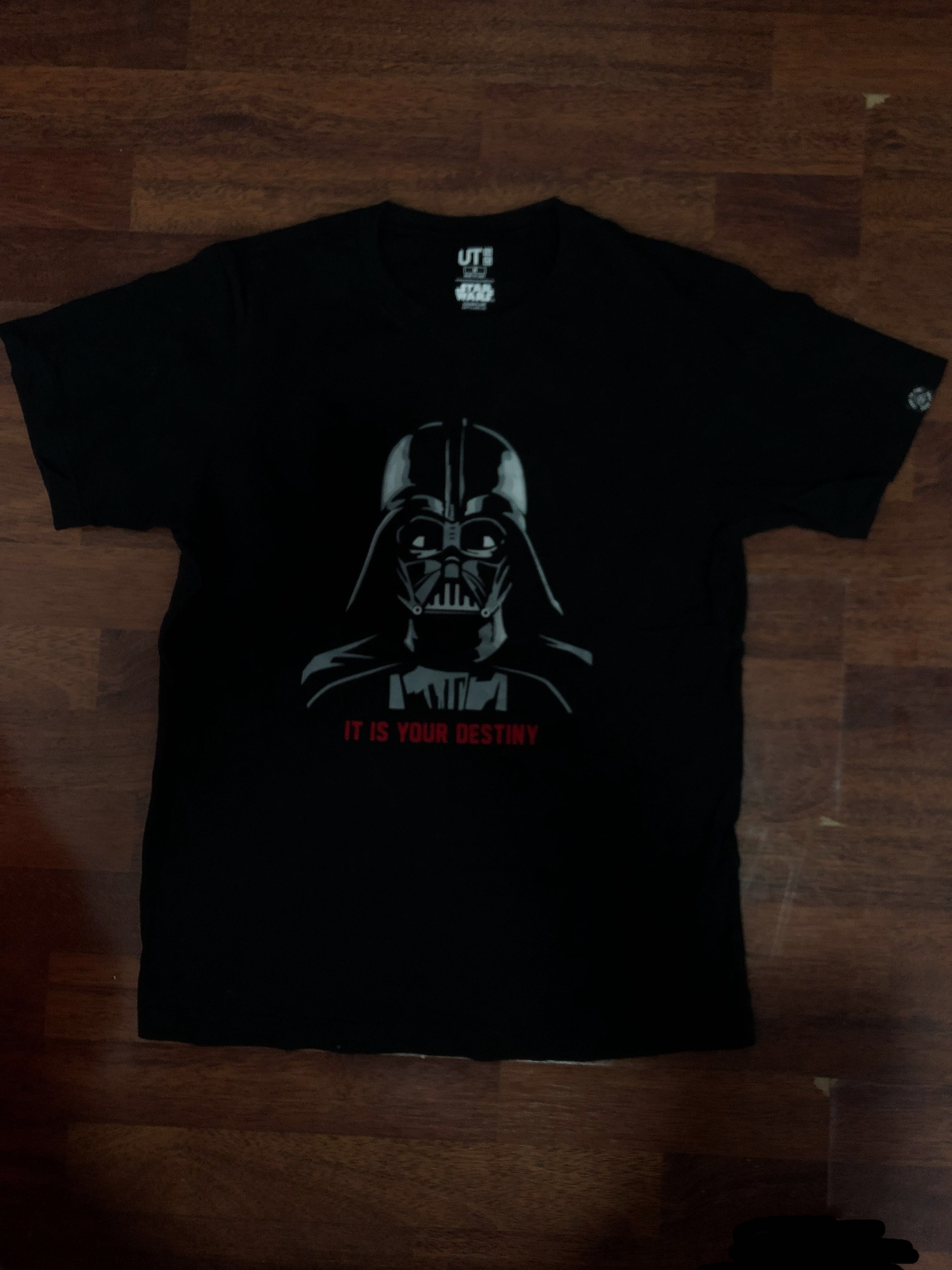 Uniqlo darth vader t shirt top