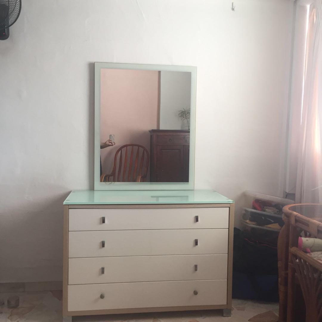 Solid Wood Chest Of Drawers With Mirror Tempered Glass Top