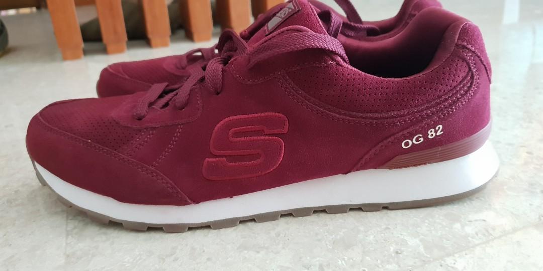 suede skechers
